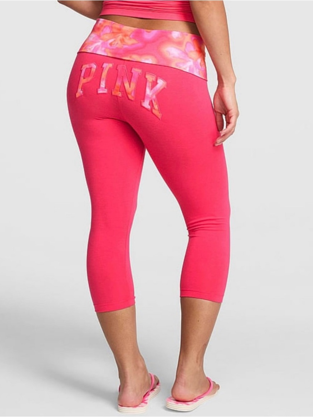 New S Small Victoria's Secret Candy PINK Heatwave Floral Foldover Capri Legging